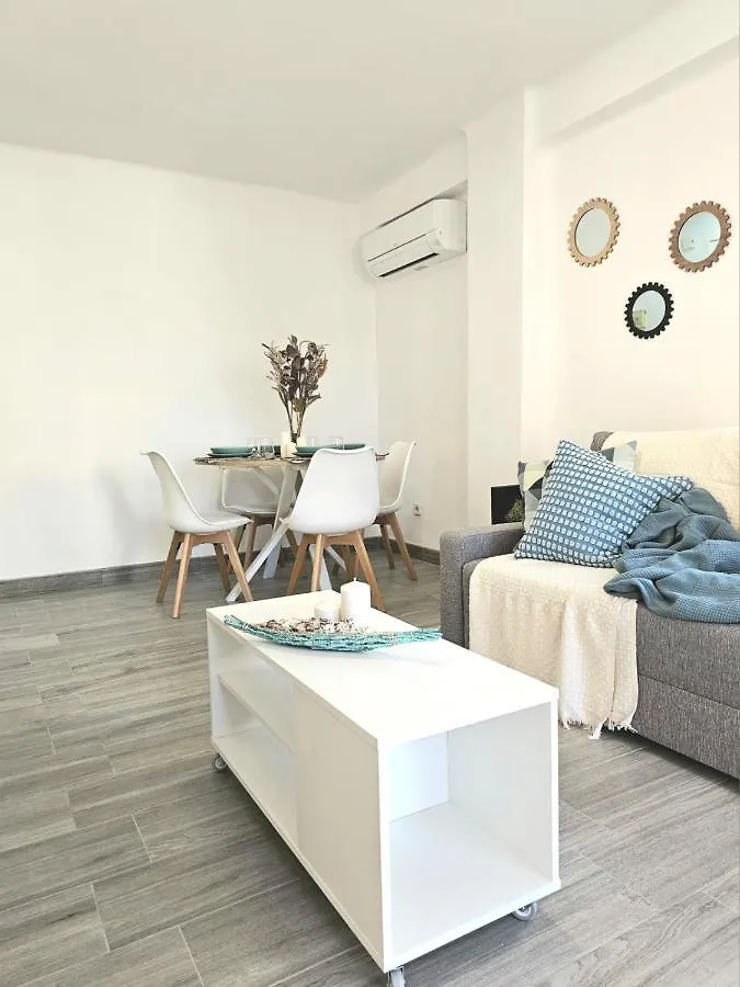 Mavi Torre Del Mar Apartment Spain